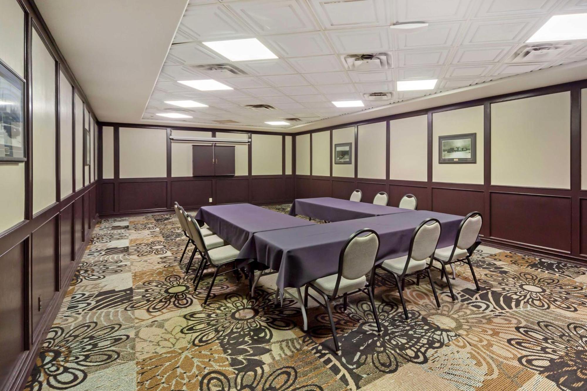Best Western High Road Inn Edson Ngoại thất bức ảnh