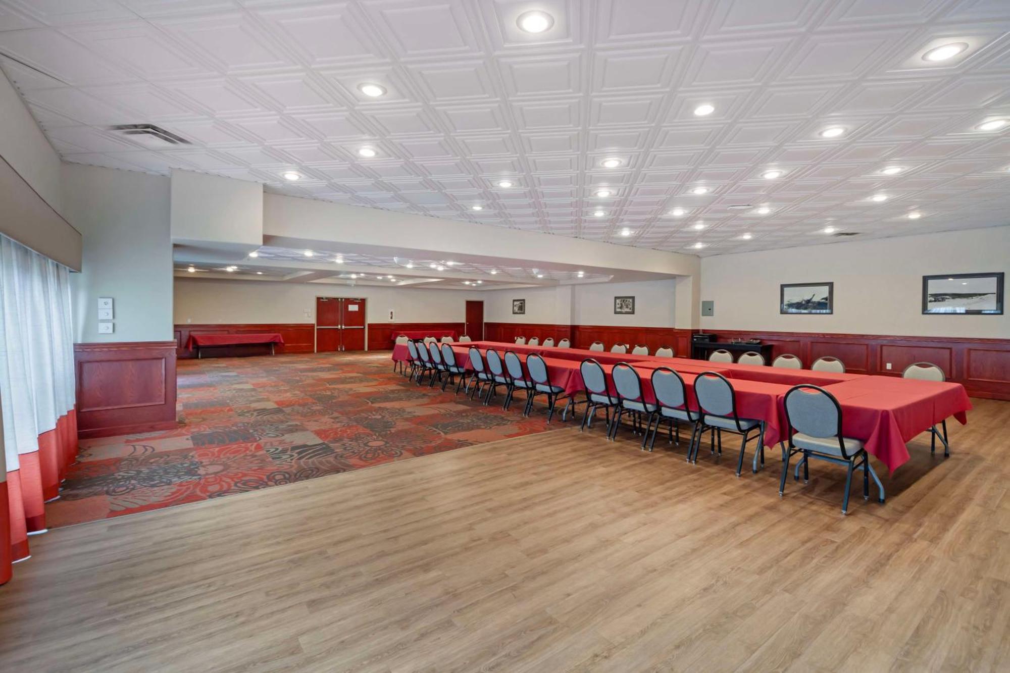Best Western High Road Inn Edson Ngoại thất bức ảnh